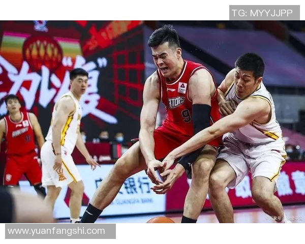 CBA篮球明星在抖音上展现精彩瞬间引发球迷热议与追捧